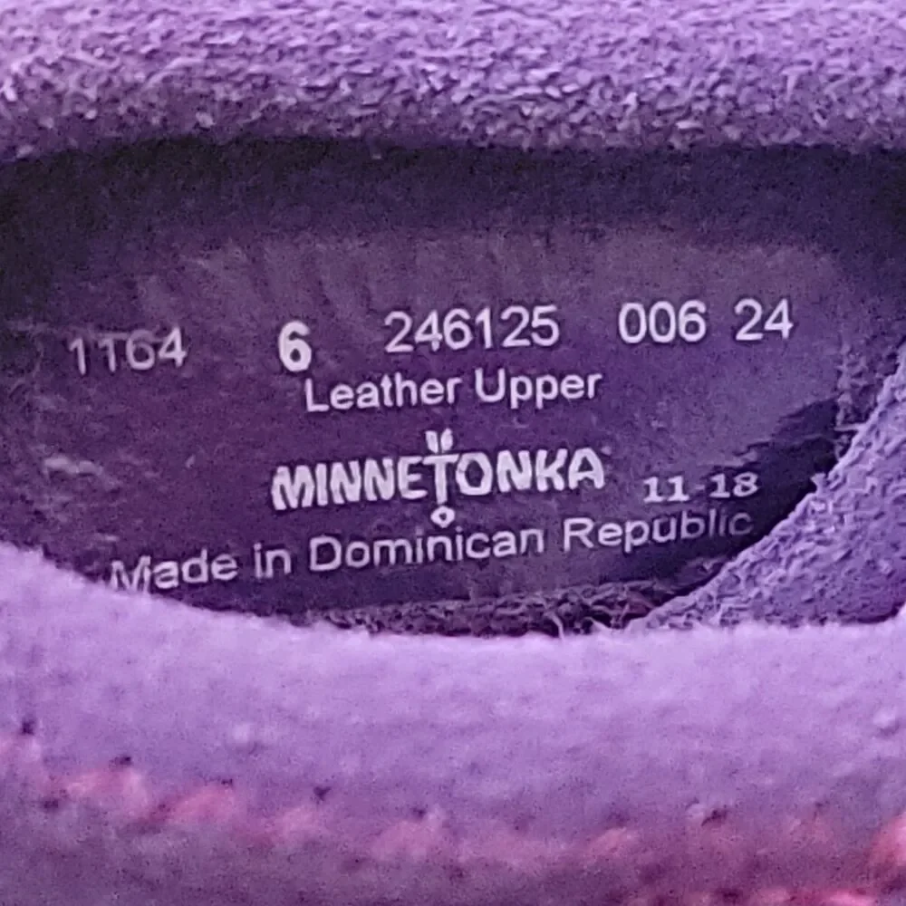 Minnetonka Riley Moccasin Bootie Purple Pink Fringe Leather Toddler SZ 6 Girls